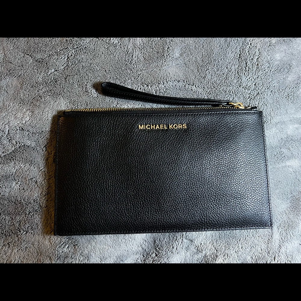 Michael Kors large wristlet